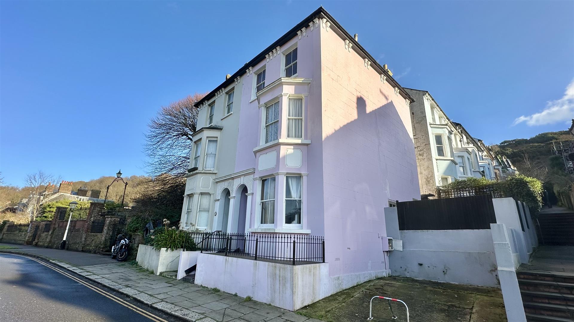 5 bed property in All Saints Street, Old Town, Hastings